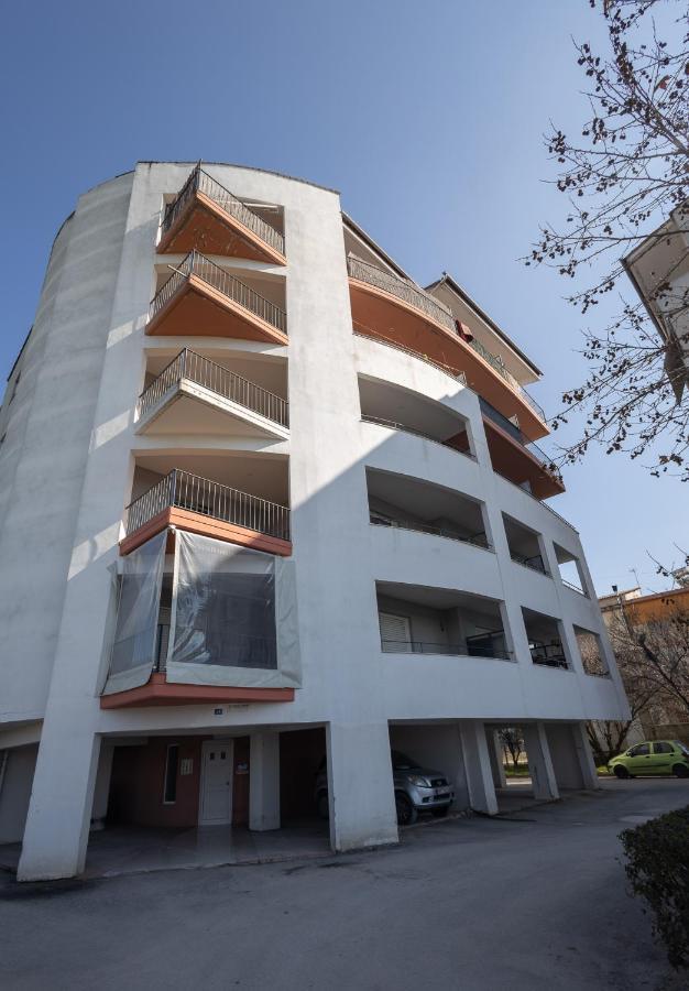 Elia Mini Suites 7 Larissa Ngoại thất bức ảnh