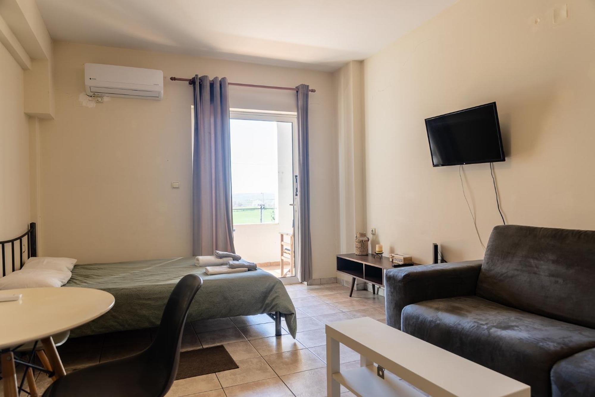 Elia Mini Suites 7 Larissa Ngoại thất bức ảnh